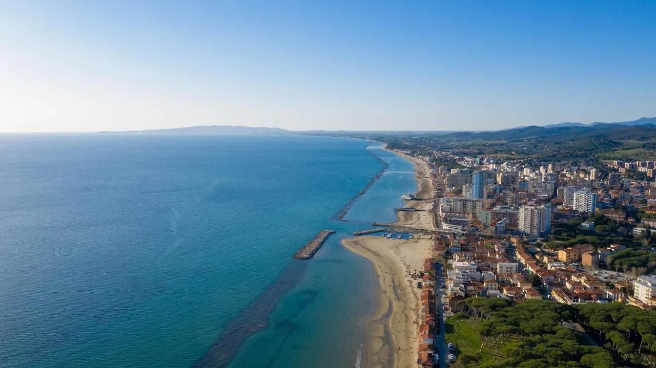 Affittacamere Via Roma 12 Follonica Italy
