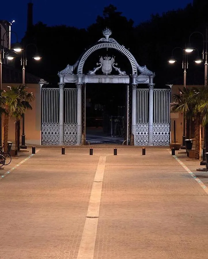 Guest house Affittacamere Via Roma 12 Follonica Italy