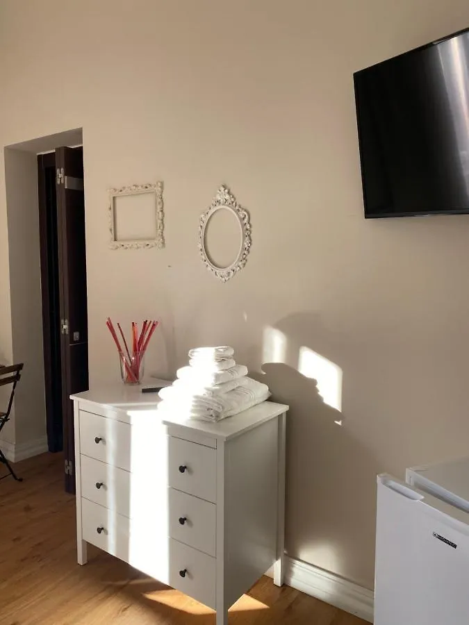 Guest house Affittacamere Via Roma 12 Follonica Italy